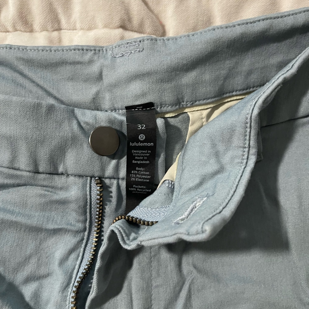 Lululemon light blue khaki short